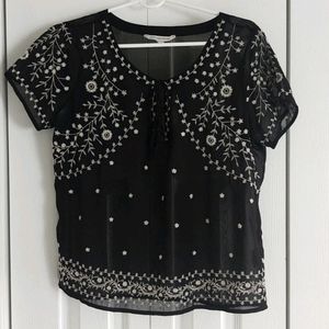 AEO sheer black & white blouse
